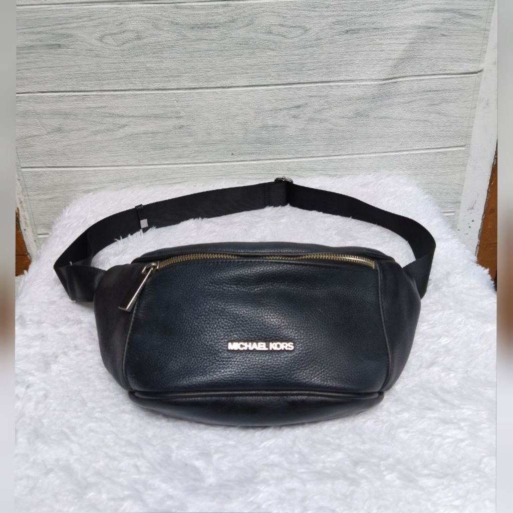 Michael Kors MK Waist Bag Tas Pinggang Pria