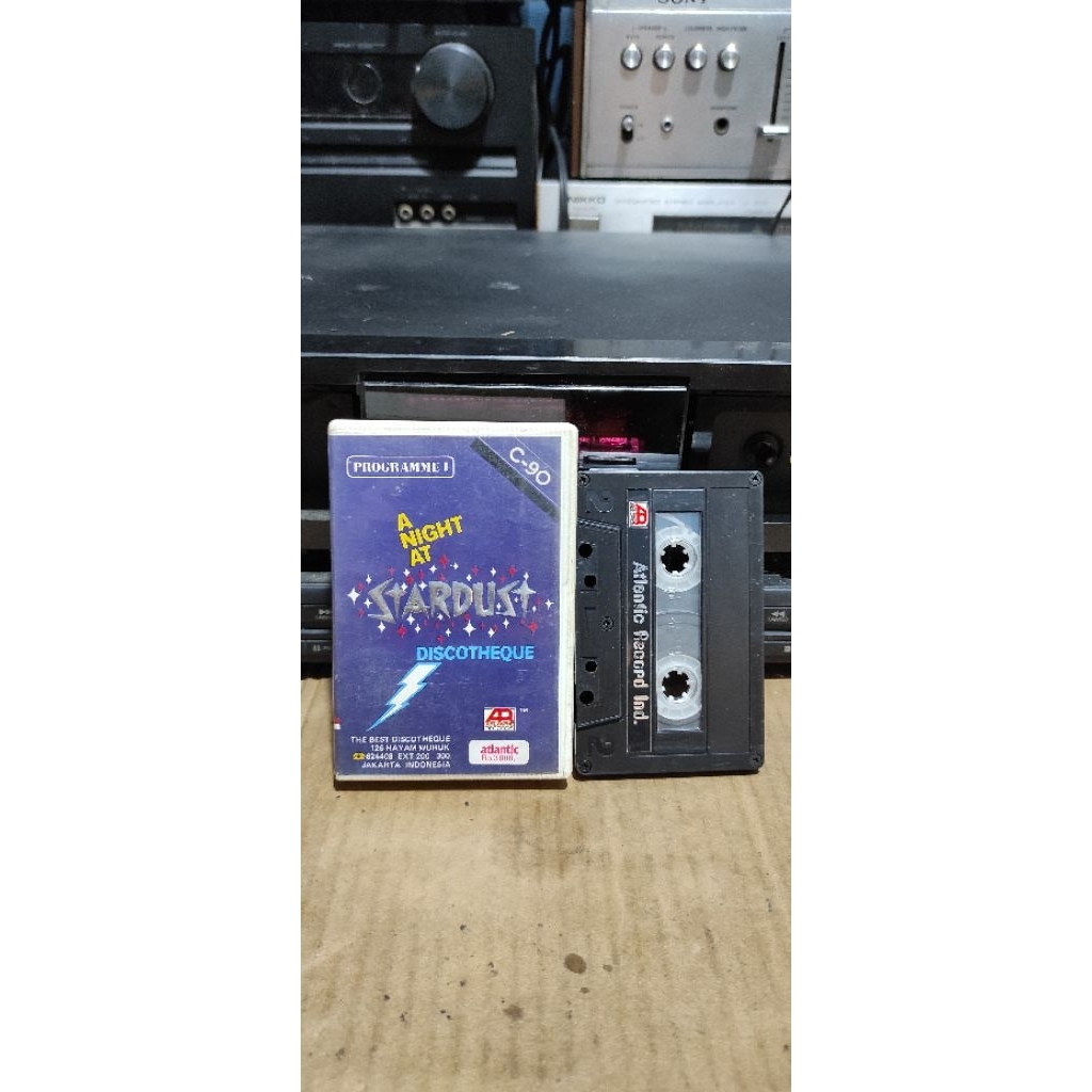 kaset pita A night at Stardust discotheque