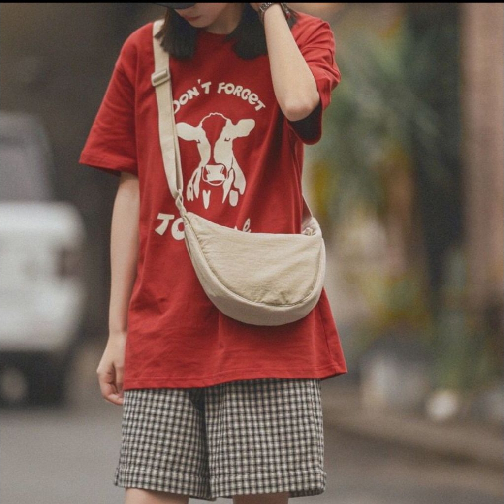 Tas selempang wanita  uniqlo / waist bag