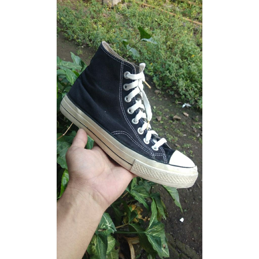 sepatu second ventela
