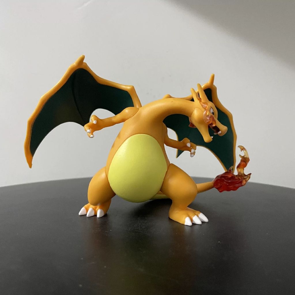 Figure Pokemon murah - Charizard api 9cm