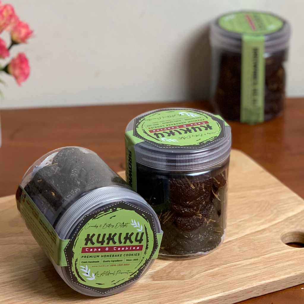 

Kue Kering Brownies Crispy Keju Cookies Kukiku Premium Butter Toples 600 ml Free 1 Pouch Meringue