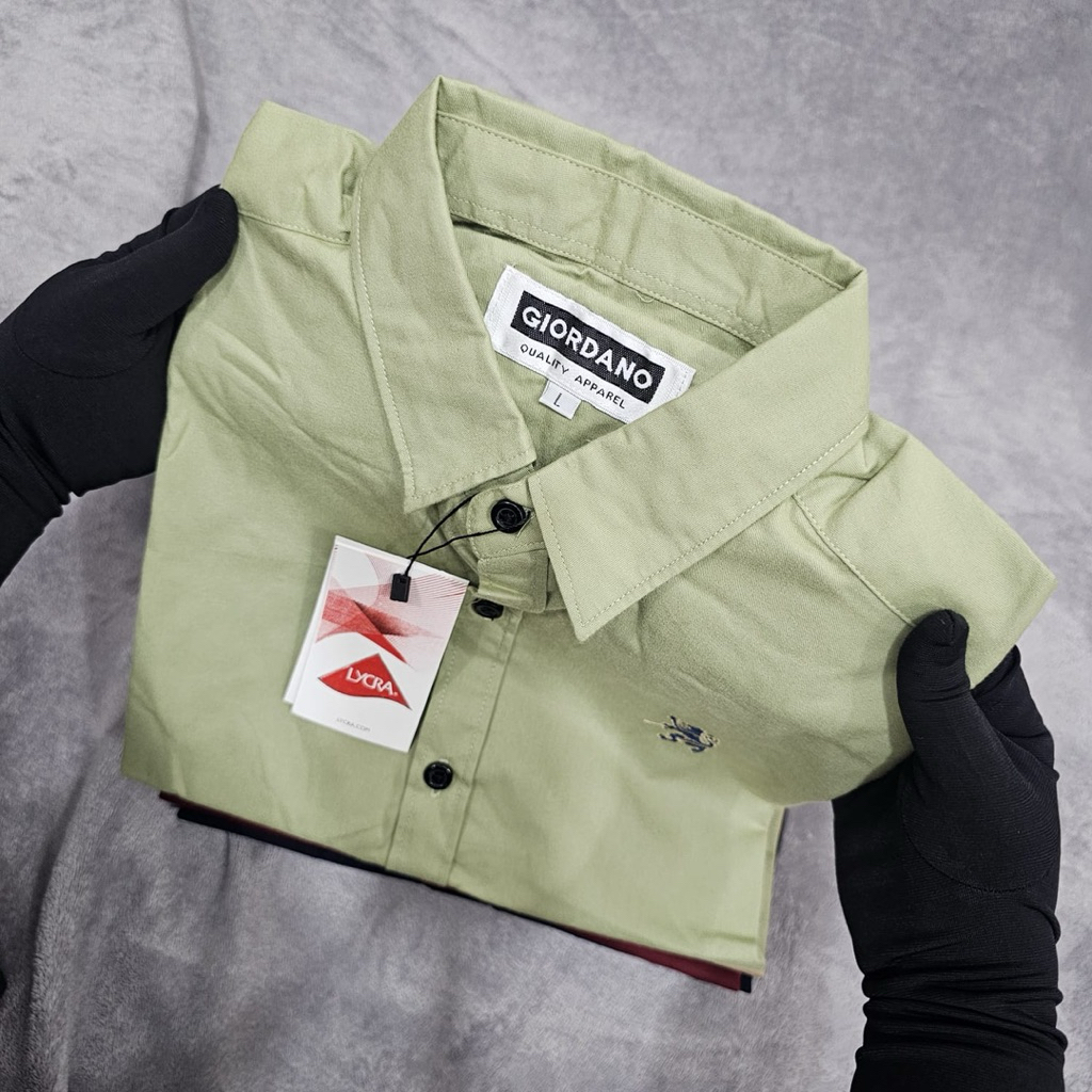 Kemeja Giordano pria slimfit / Kemeja giordano putih pria lengan panjang