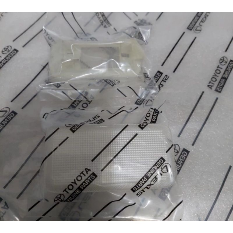 Murah  Mika Lampu Sun Visor Innova Reborn Type Q Fortuner Vrz Toyota Original