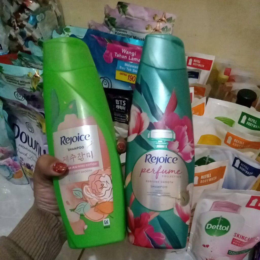 Rejoice sampo botol 340ml