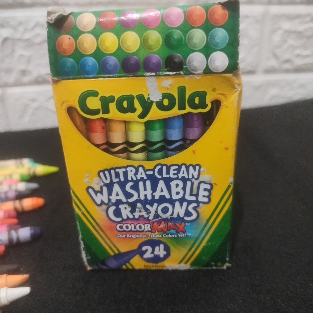 

Crayola Ultra-Clean Washable Crayons 24 Warna Preloved
