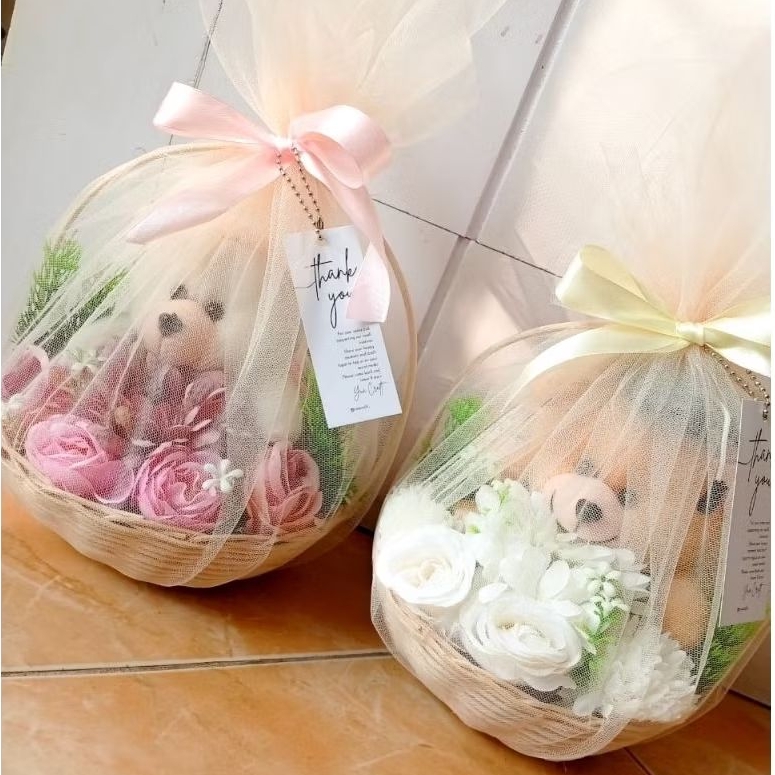 Hampers Boneka Keranjang/Boneka Polos/Boneka Wisuda