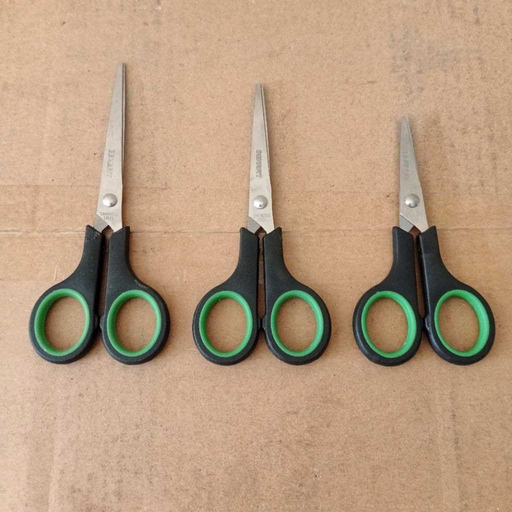 

1 Pcs Gunting Benefit Hitam