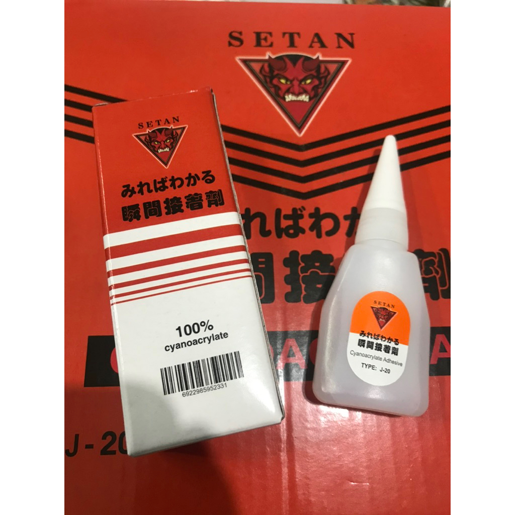 

PEREKAT SERBA GUNA / LEM SETAN 100% CYANOACRYLATE