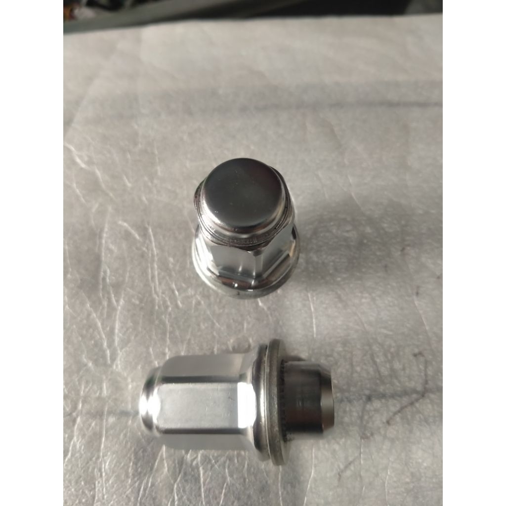 mur roda Toyota Innova/Hilux/Fortuner