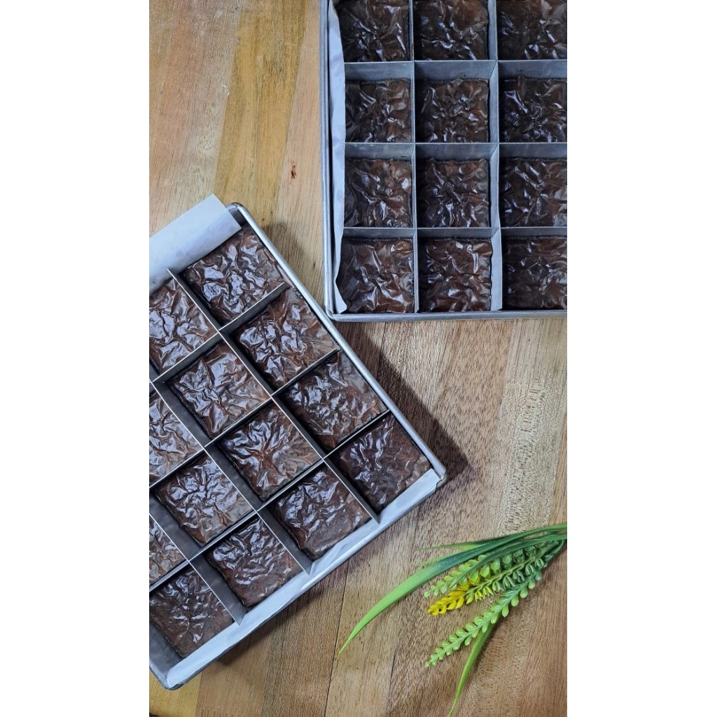 

Original Fudgy Brownie Fudgy Brownie 20x20 Enak dan Lembut