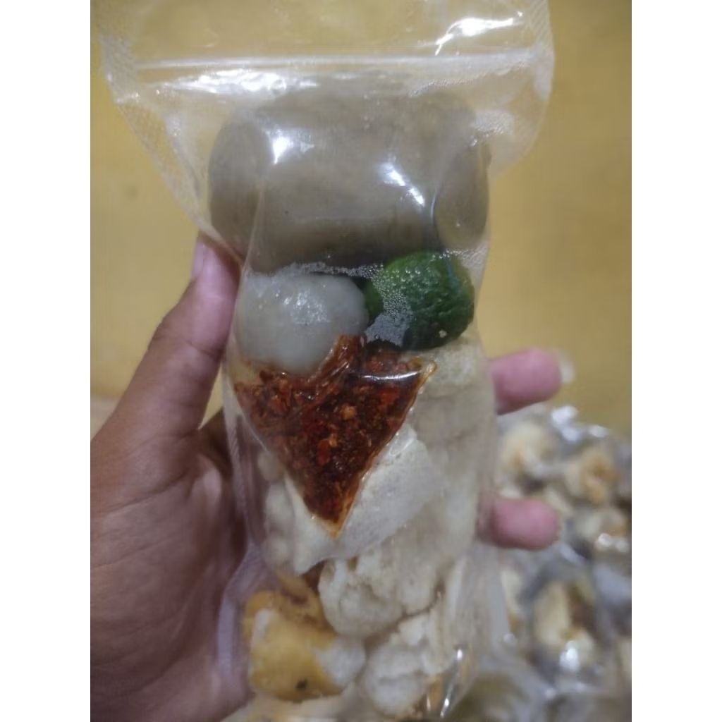 

Baso Aci Ayam suwir Chili oil Mantull