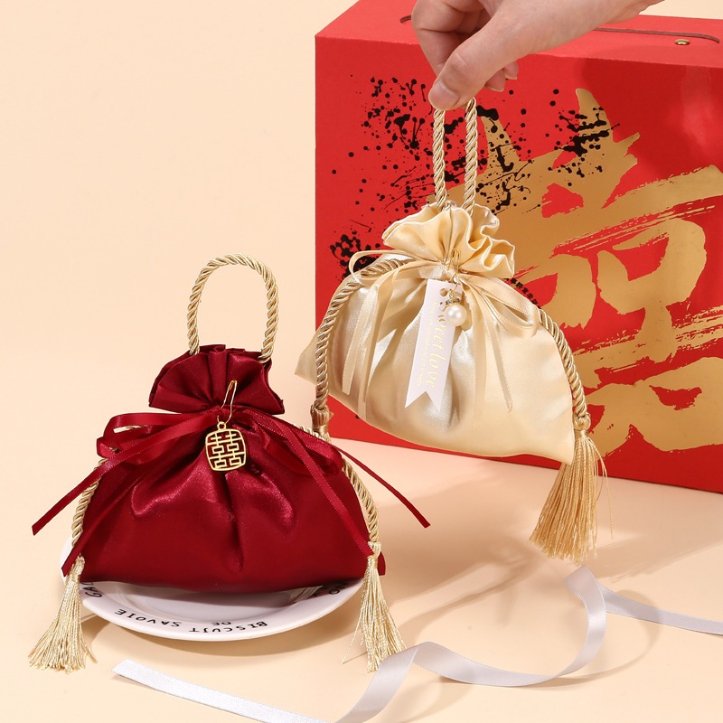 

PREMIUM Chinese Style Silk Tassle Pouch Permen Wedding Sangjit Kantong Goodiebag gift Tas Kado Tas Permen Tas Hadiah