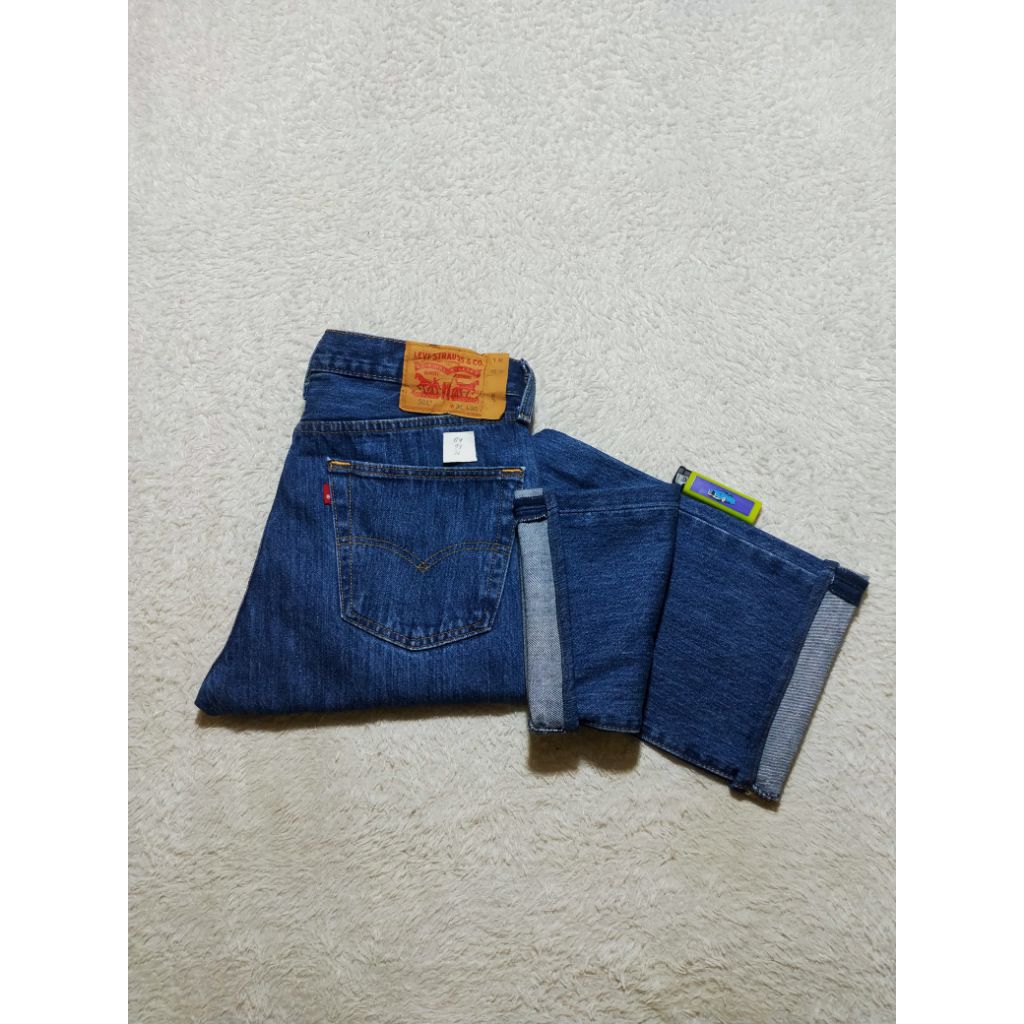 Celana jeans second berkualitas by 501 REGULAR STRAIGHT