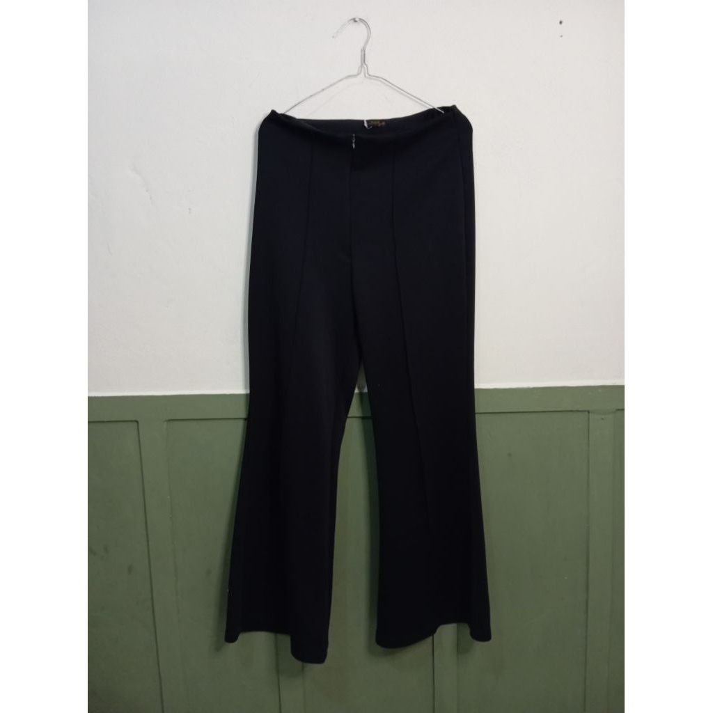 PL celana cb/ cut bray warna hitam bahan scuba lembut size XL