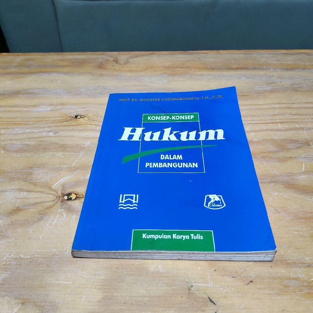 Buku Konsep Konsep Hukum dalam Pembangunan