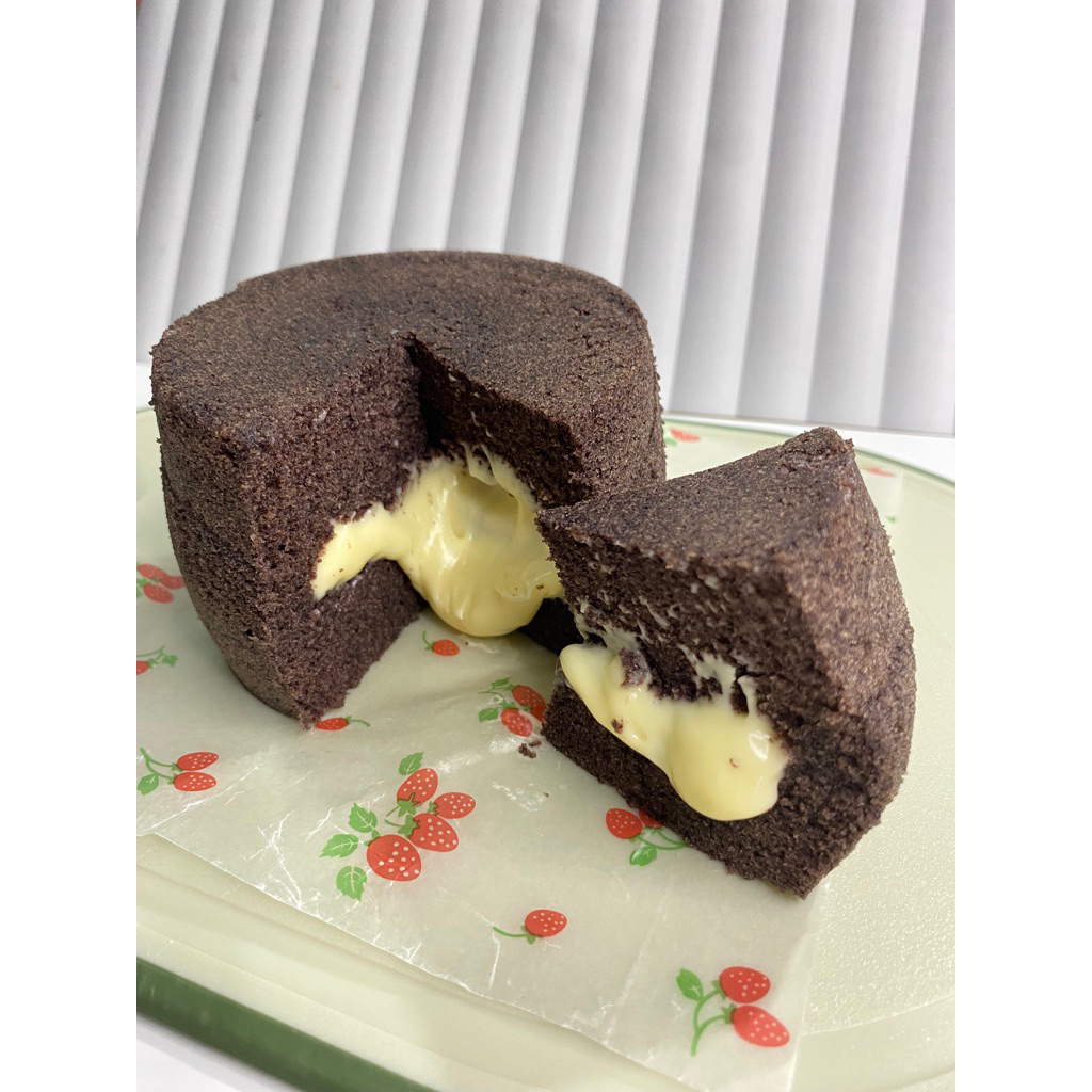 

Bolu Ketan Hitam Keju Lumer Matcha Cheese Viral