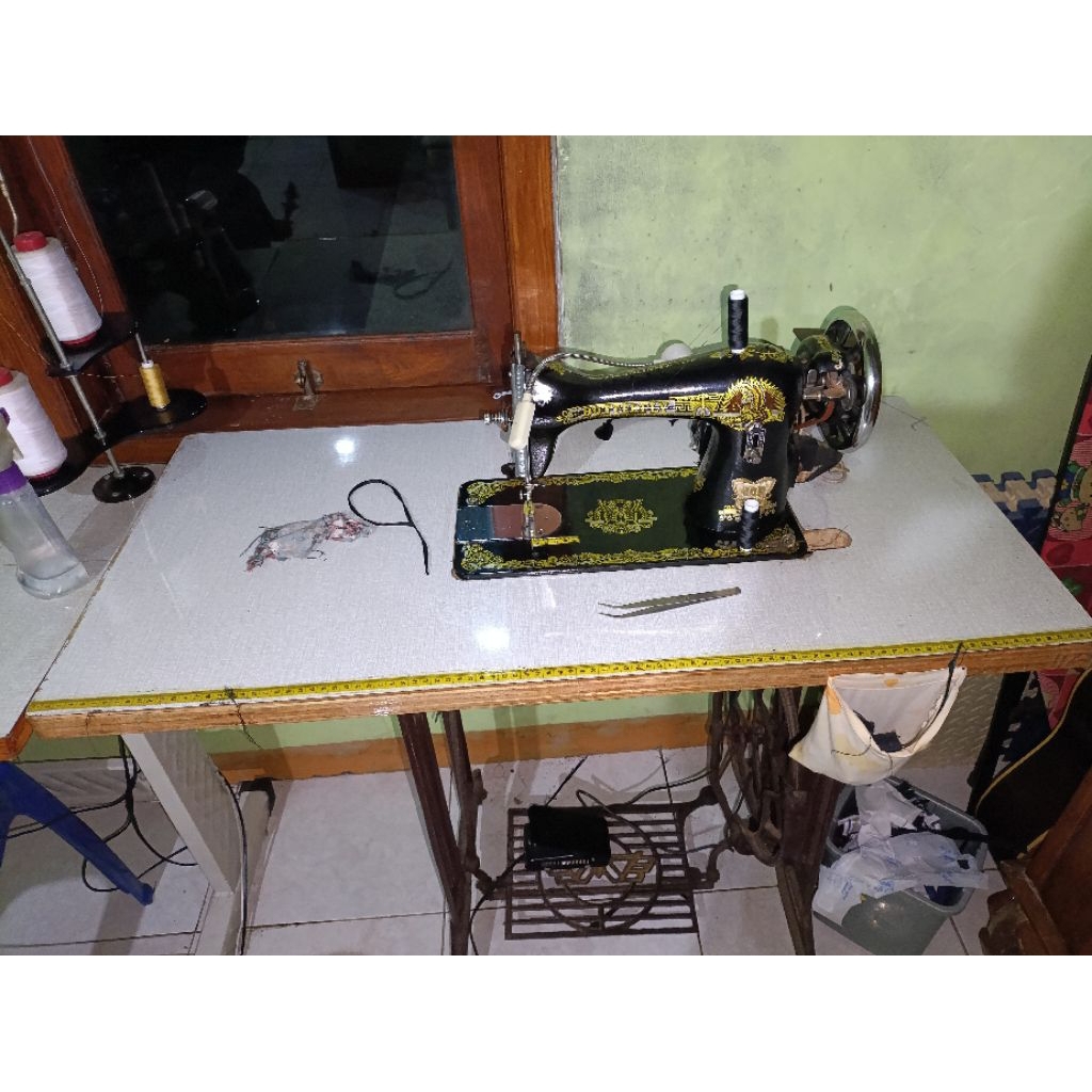 mesin jahit butterfly second + meja