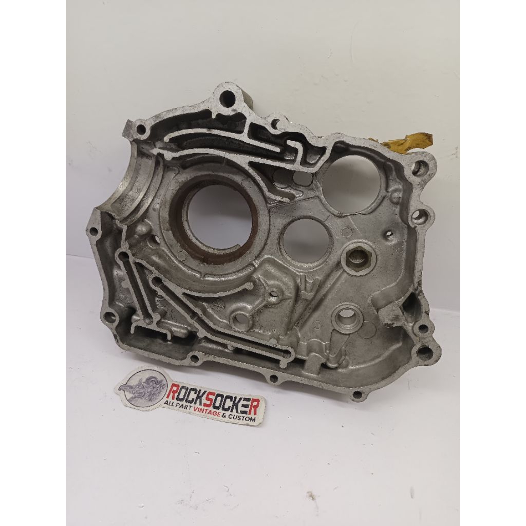 krengkes kanan honda s90z s90 nos ori crankcase s90z bak kanan honda s90z s90