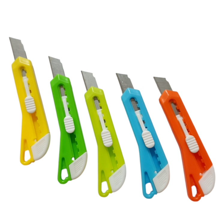 

Pisau Cutter Mini Portable Serbaguna / Pisau Pemotong Kertas Traveling