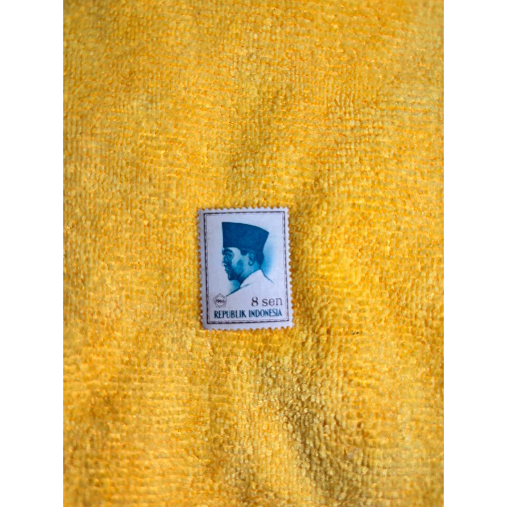 

perangko sukarno 8 sen 1966