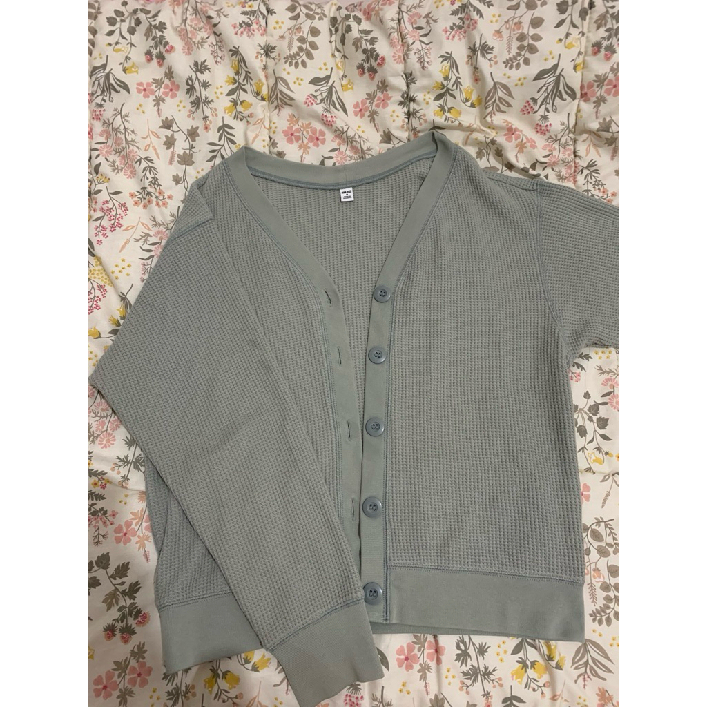 Uniqlo Waffle Cardigan