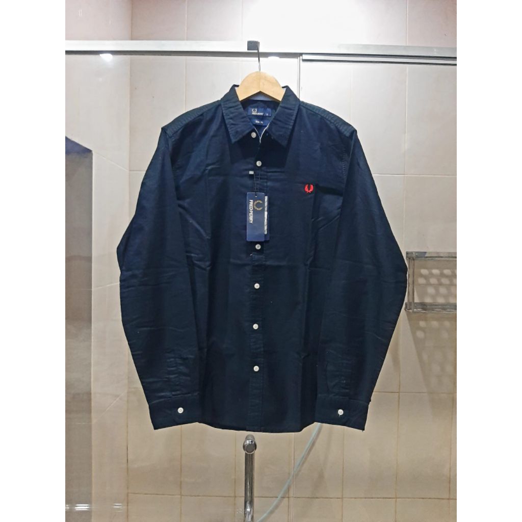 ( FRED PERRY ) KEMEJA PRIA/LONG SLEEVE NEW EDITION BLACK 100% ORIGINAL