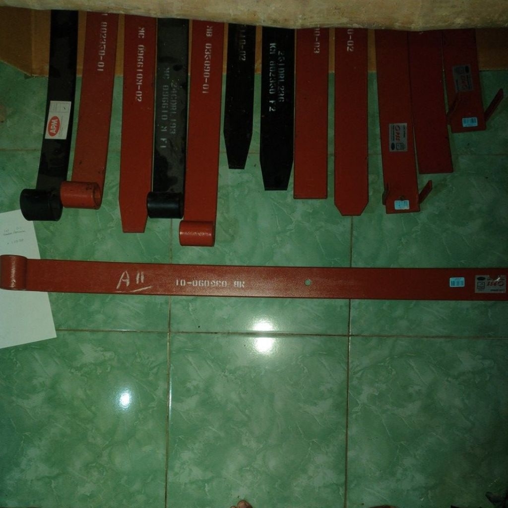 PER DAUN / LEAF SPRING CANTER BELAKANG