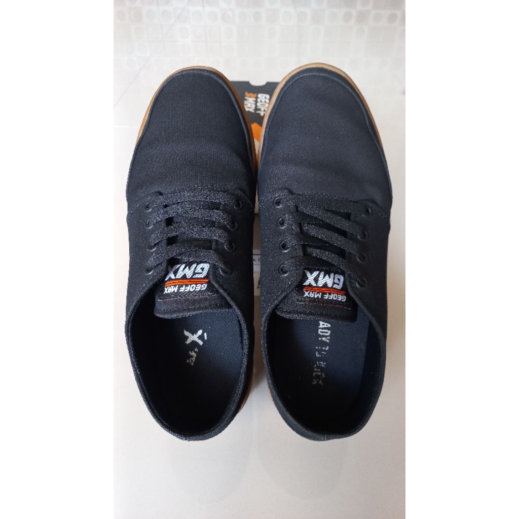 Geoff Max Authentic Black Gum
