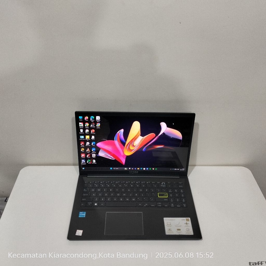 ASUS VIVOBOOK 15 K513EA OLED i5-1135G7 8GB/256GB