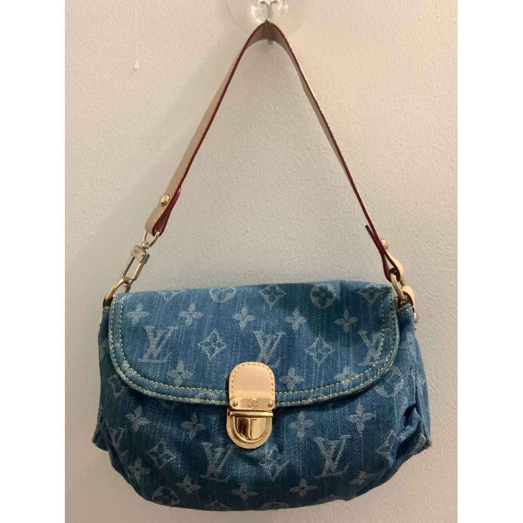LV Denim shoulder