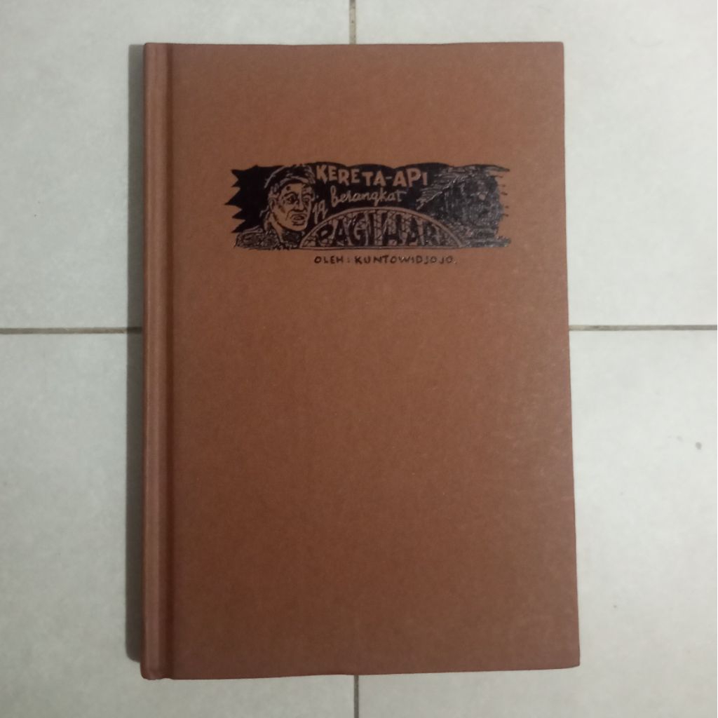 Kereta-api yang Berangkat Pagi Hari - Kuntowijoyo