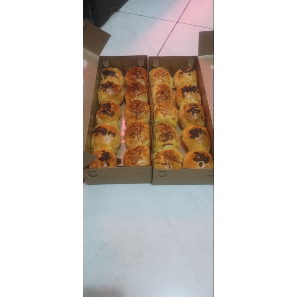 

Bolen pisang keju coklat