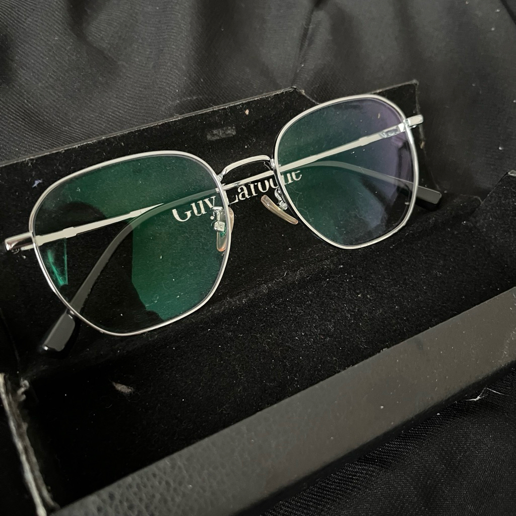 kacamata Guy Laroche Silver