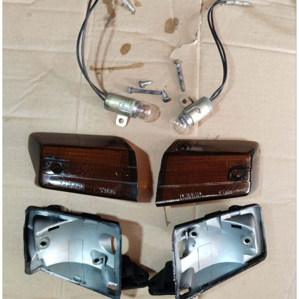 LAMPU SEIN DEPAN SET YAMAHA ALFA ORIGINAL