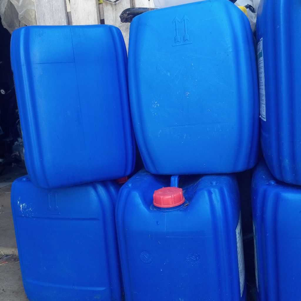 jerigen 35 liter bekas H²O² wadah penampung cairan serbaguna