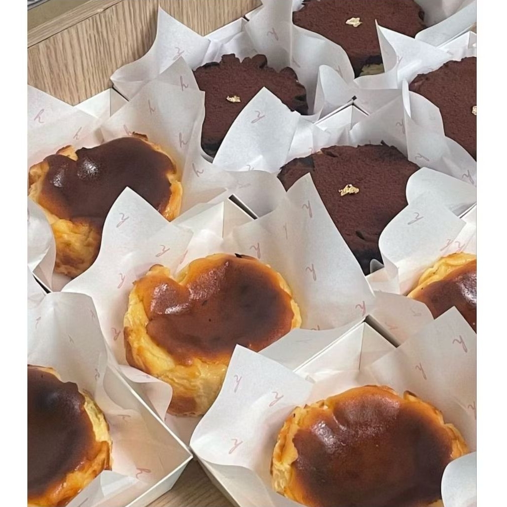 

[BOOKED] BURNT CHEESECAKE by @heartebakery