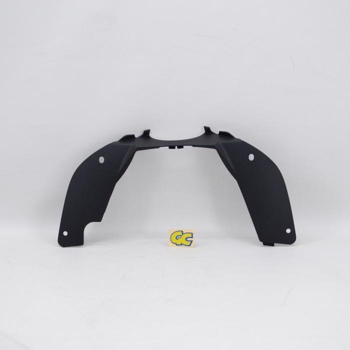 Sambungan Spakbor Belakang Ducktail Bawah Carbon Kevlar Yamaha Fazzio 125 BEJ-F1651-00