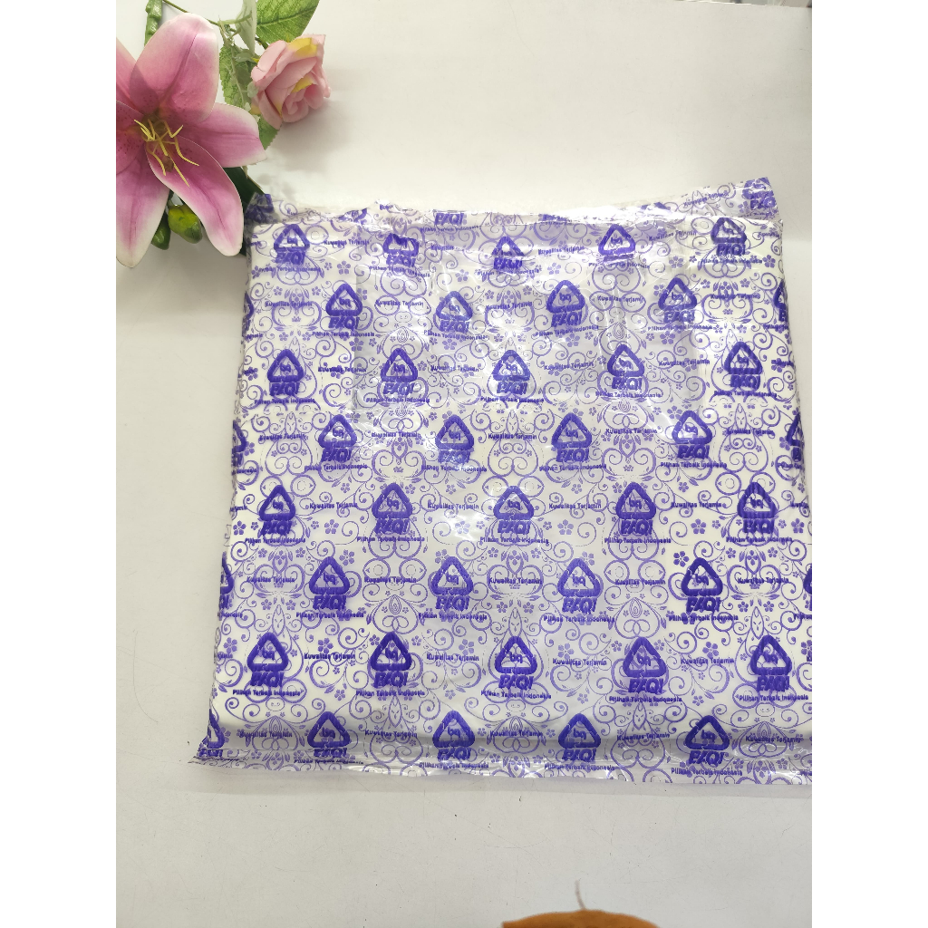 Kantong Plastik Baqi Putih 32 x 56 cm