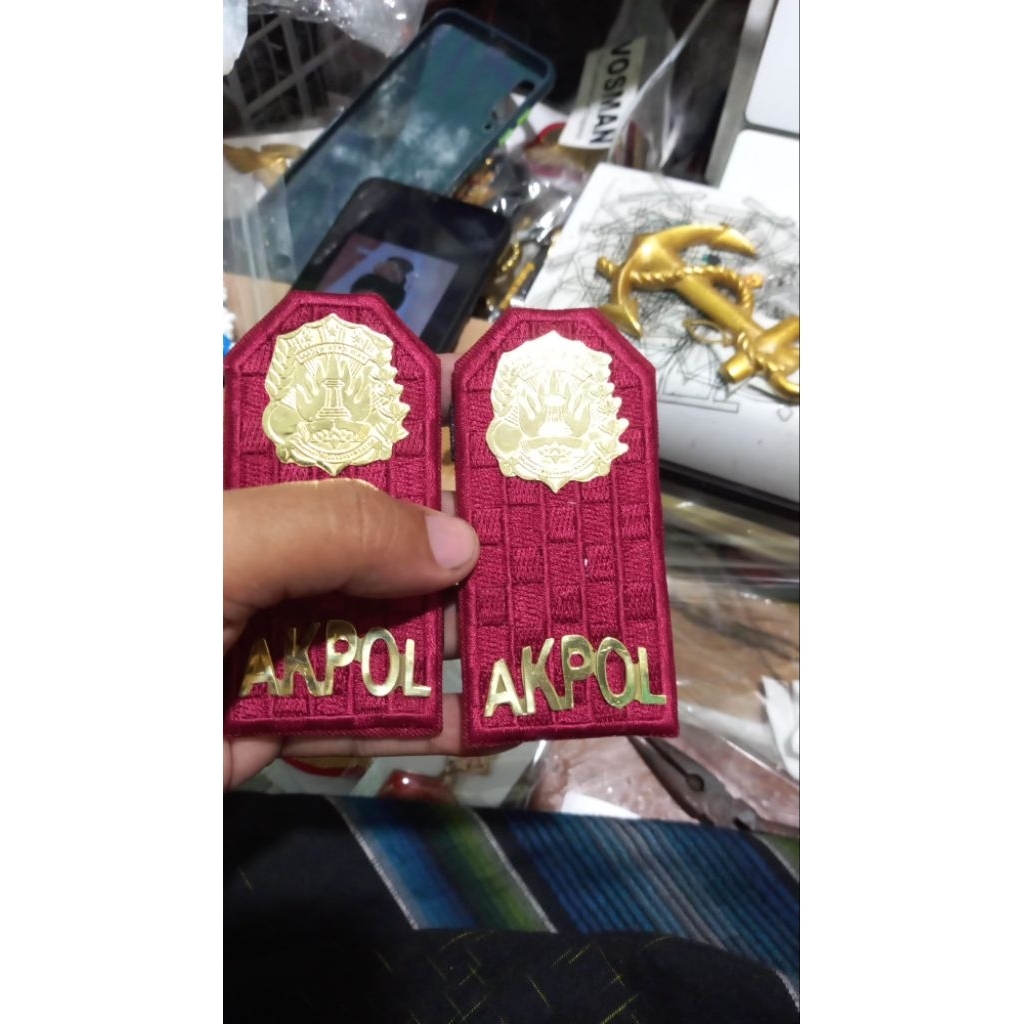 evolet akpol bisa di braso