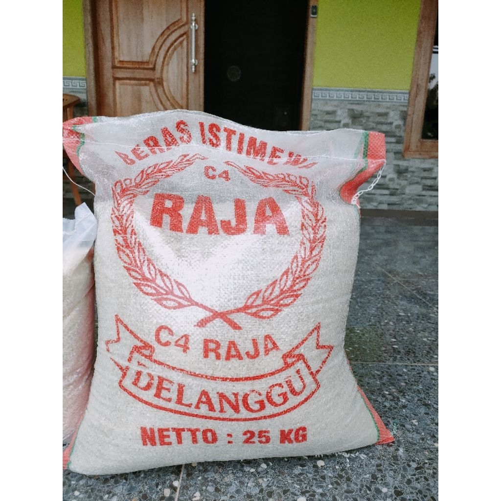 

Beras Berkualitas Premium Harga murah kemasan 20kg jenis padi ip32