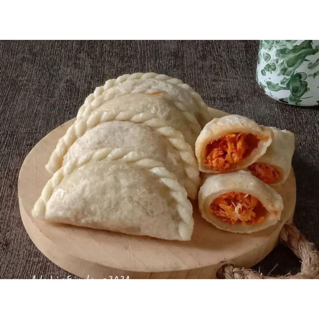 

Paket cireng ayam suwir pedas isi 10 terenak bumbu asli