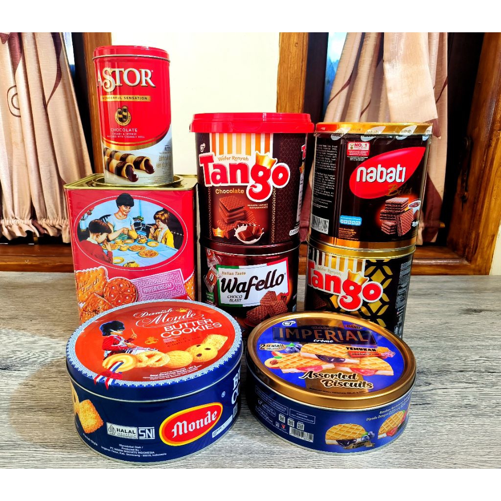 Kaleng Bekas Biskuit
