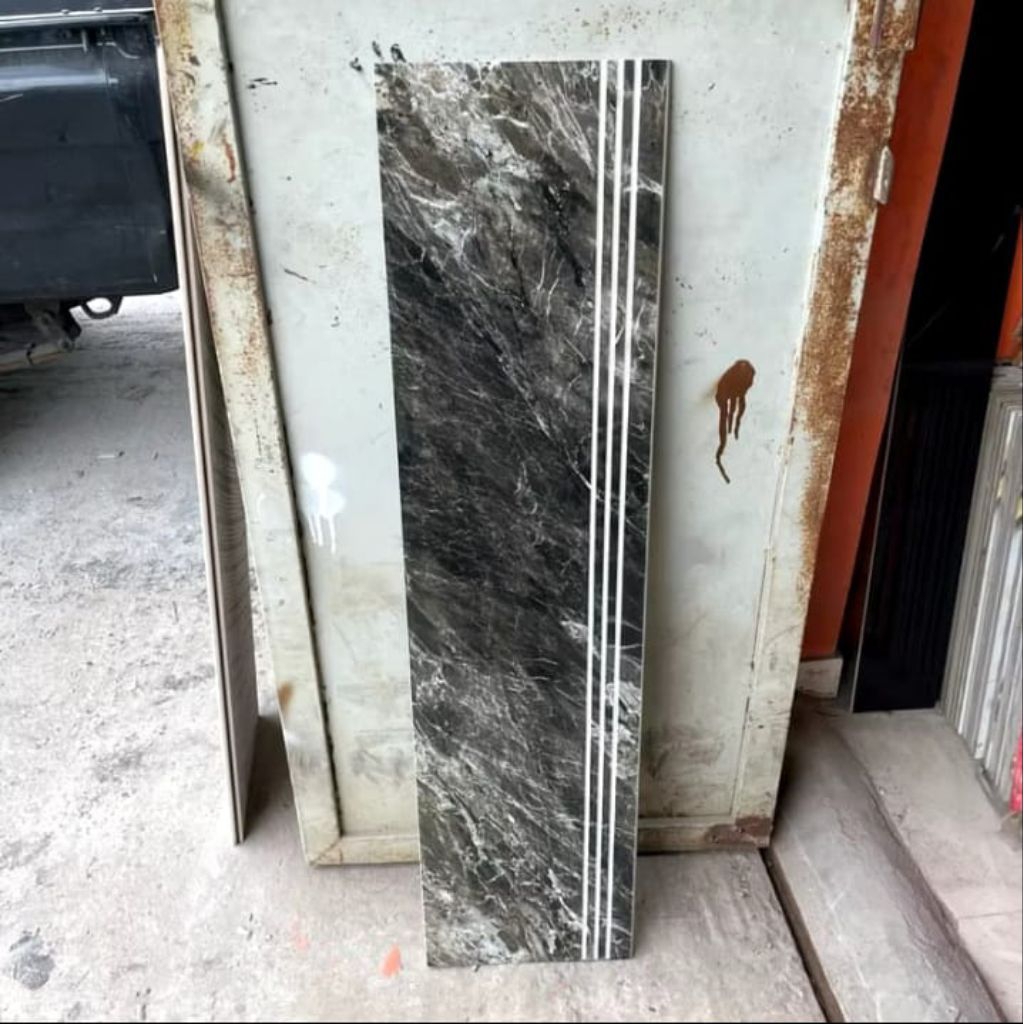 GRANIT KERAMIK PIJAKAN TANGGA 30X80 30X100 30X120 CUSTOM BODRES LIST PLINT TANGGA LANTAI TEMBOK