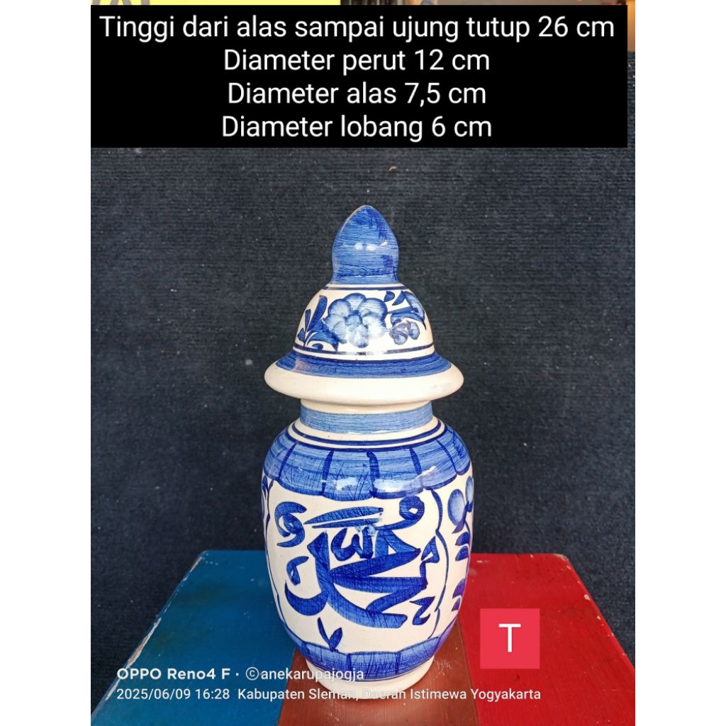 vas guci keramik biru motif bunga untuk hiasan dekorasi lemari