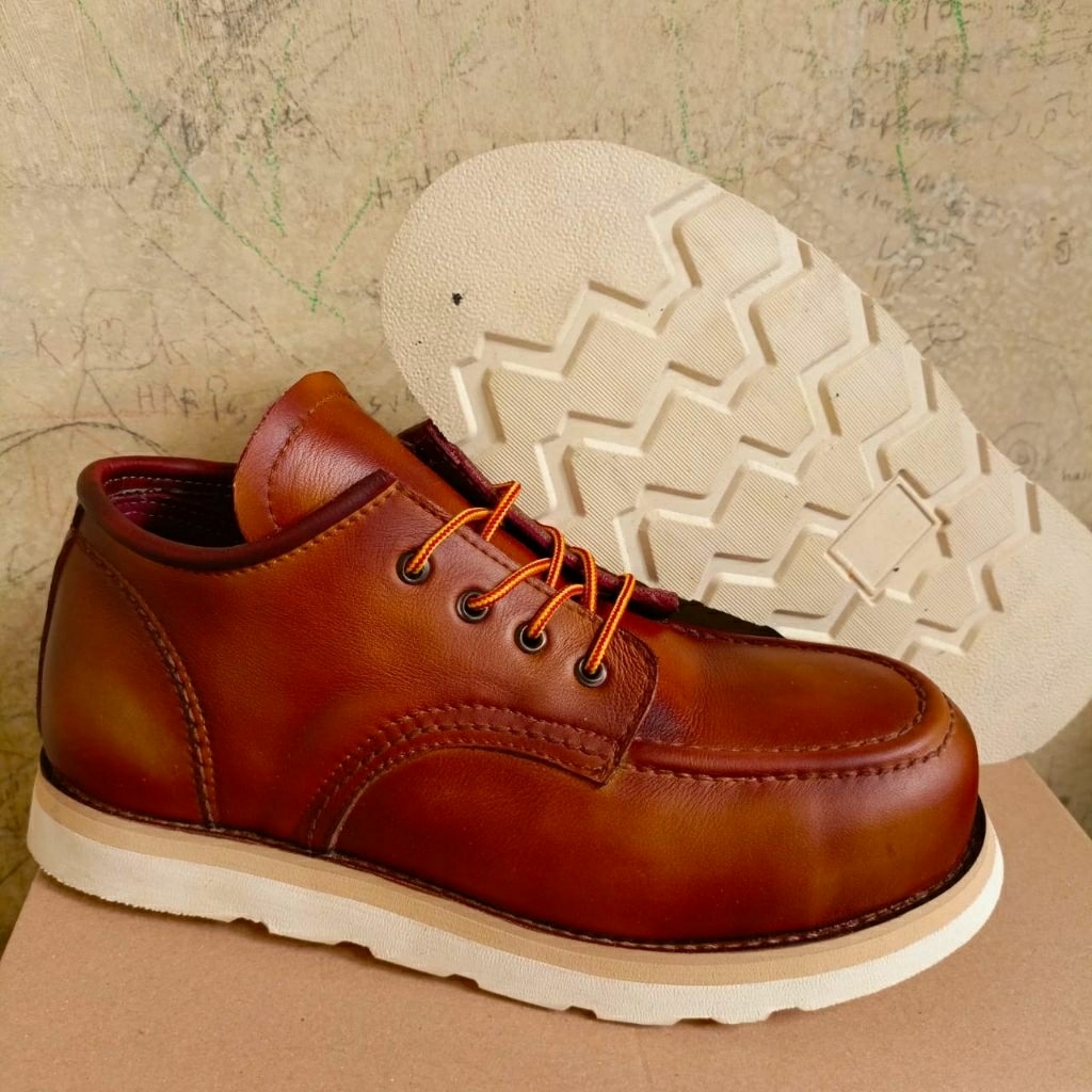 moctoe boots steel toe leather ll moctoe boot  by engine ll sepatu moctoe safety kulit asli