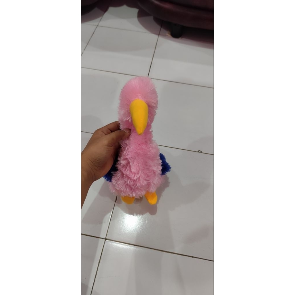 boneka angsa