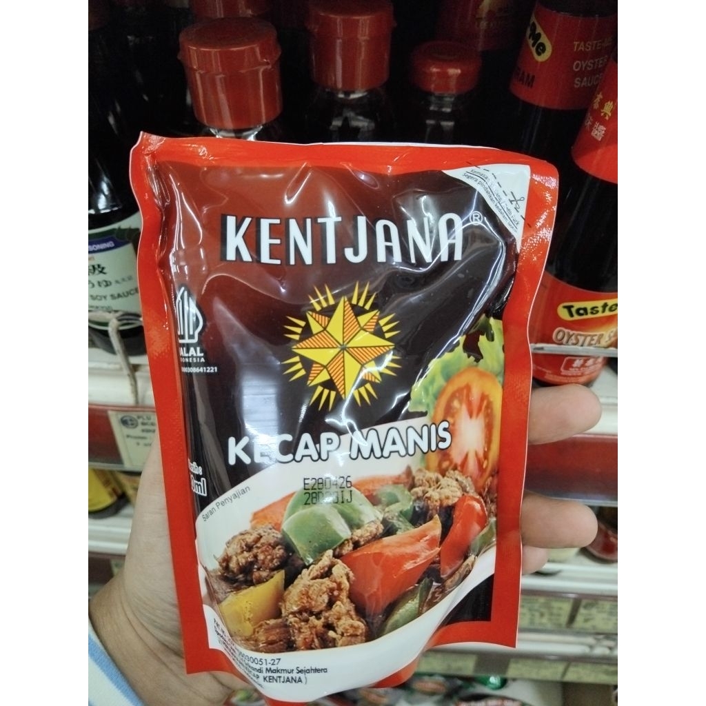 

Kecap Manis Kentjana Khas Kebumen Kemasan Refil 220 dan 70 ml