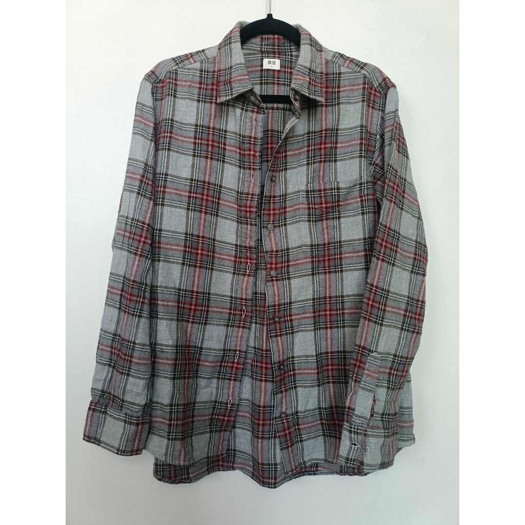 (PRELOVED) UNIQLO FLANNEL BY.WDYS