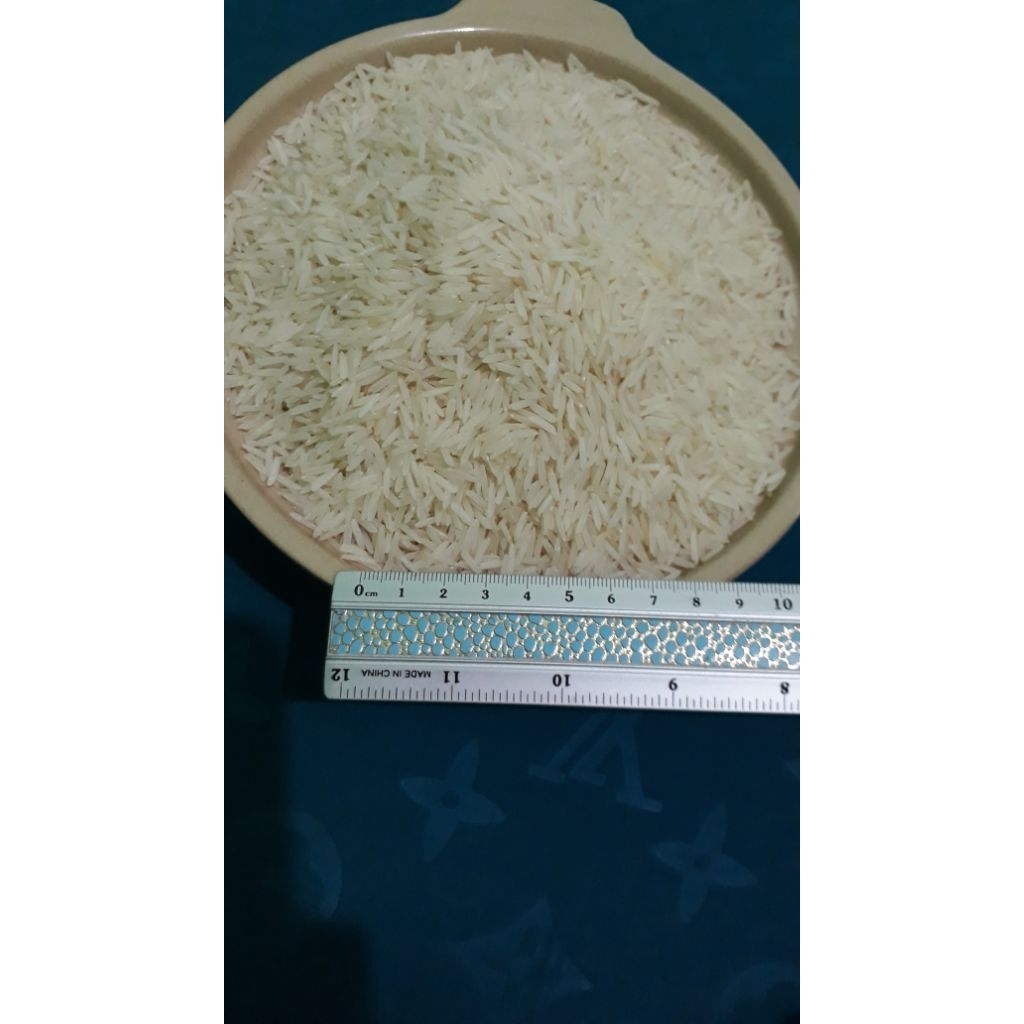 

Beras basmati isi 1 kg